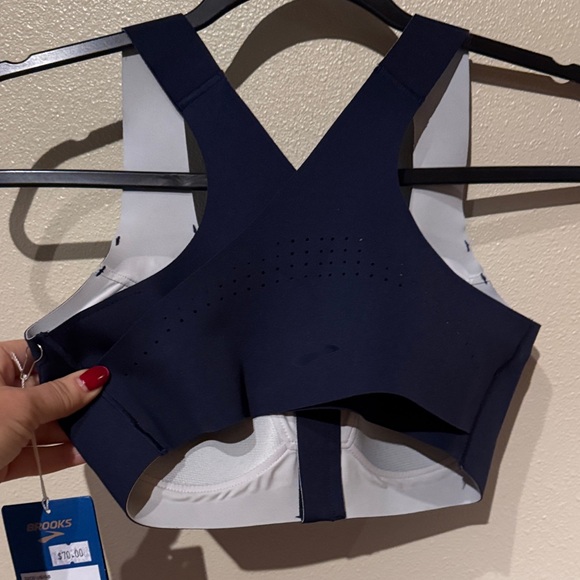 Brooks Holds ME In Dare Zip Run/ Sports Bra Navy Blue - Picture 8 of 11